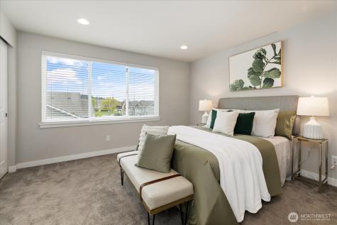 205 SW 4th Lane Oak Harbor WA 98277