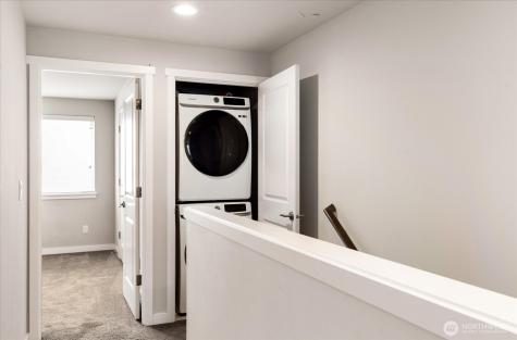 205 SW 4th Lane Oak Harbor WA 98277