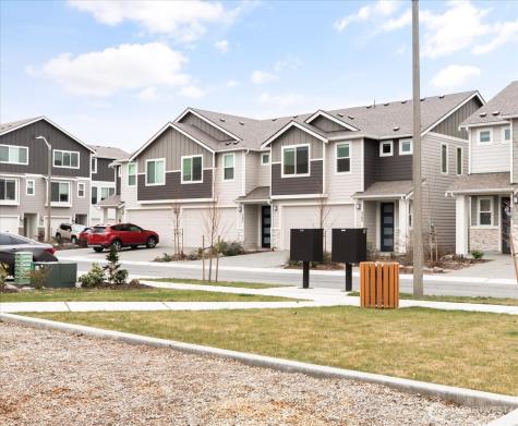 205 SW 4th Lane Oak Harbor WA 98277