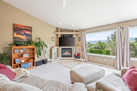 316 Easy Street Wenatchee WA 98801