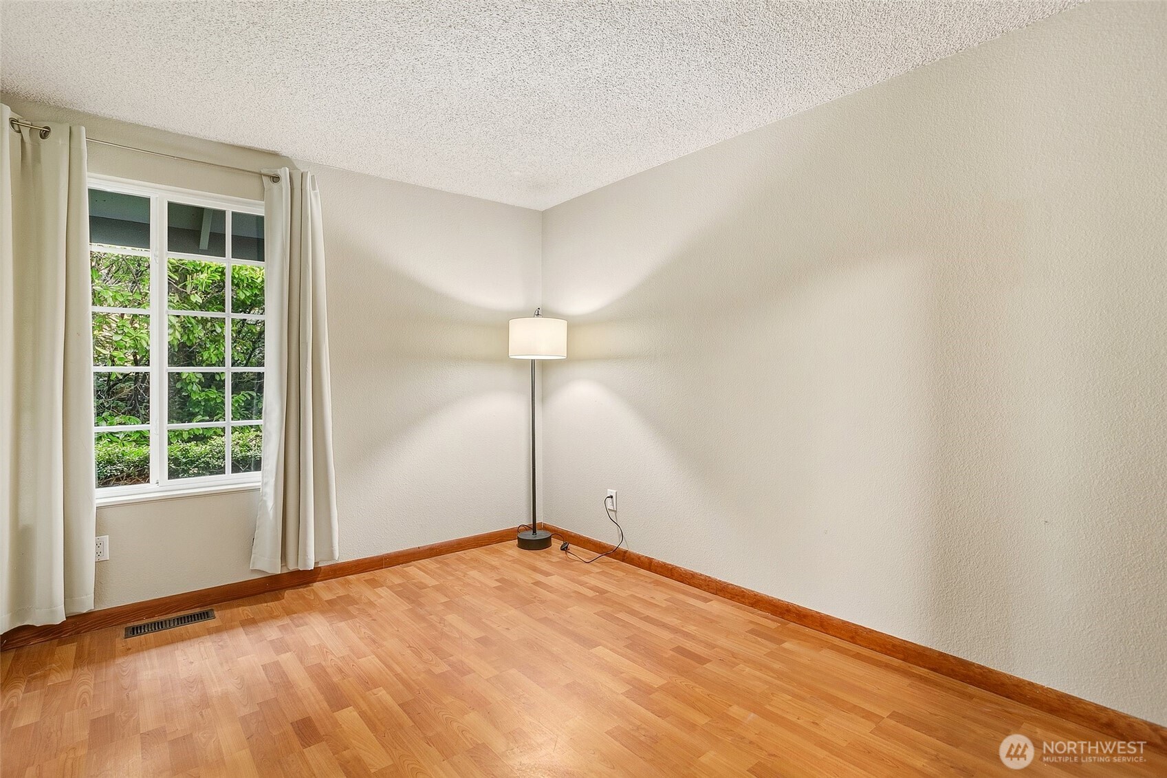 14203 NE 63rd Court Redmond WA 98052