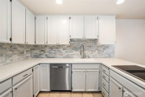2940 Kennewick Place NE Renton WA 98056