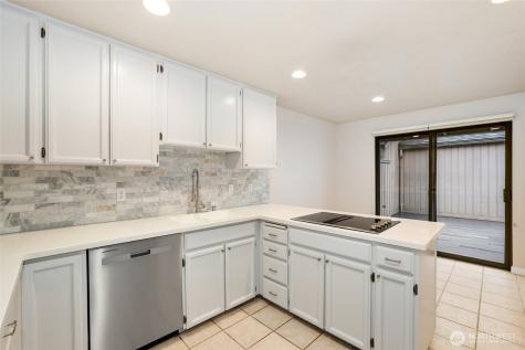 2940 Kennewick Place NE Renton WA 98056