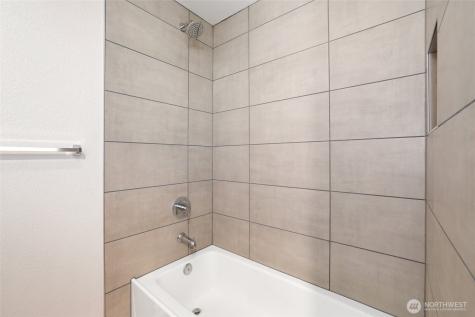 2940 Kennewick Place NE Renton WA 98056