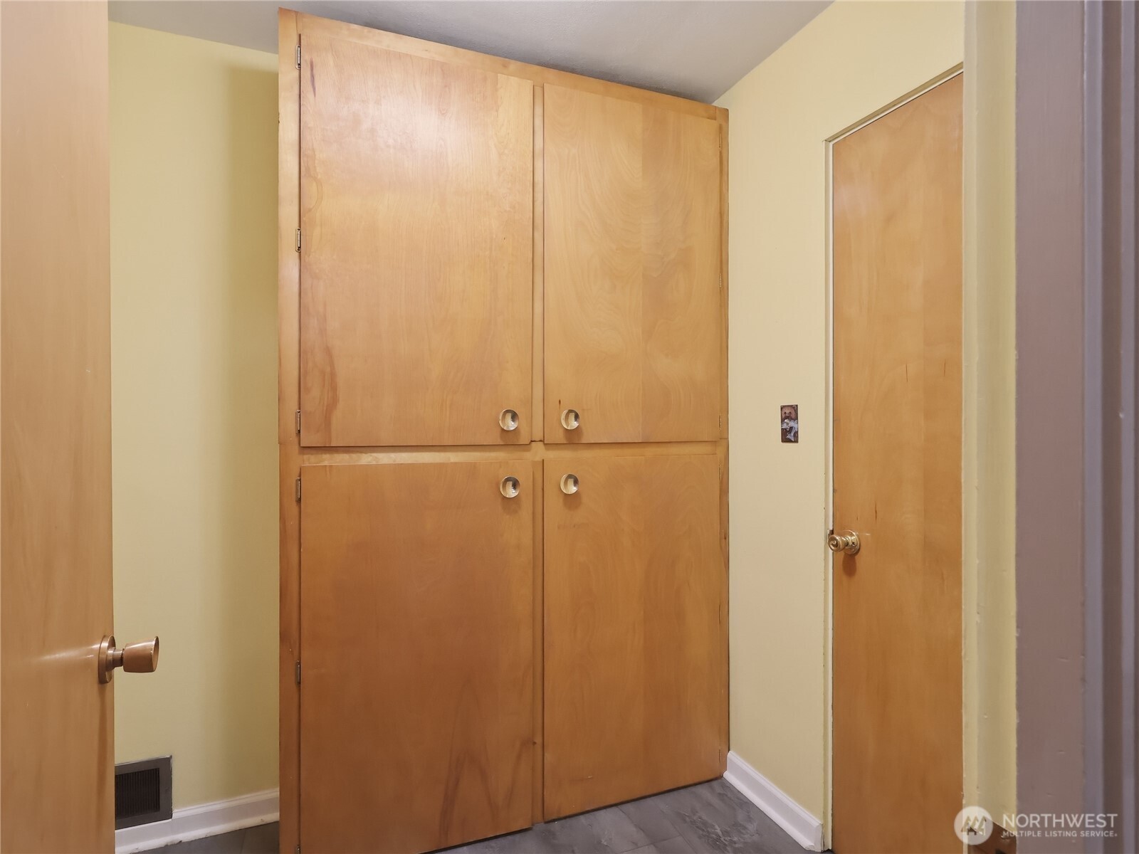 227 N Blakeley Street Montesano WA 98563