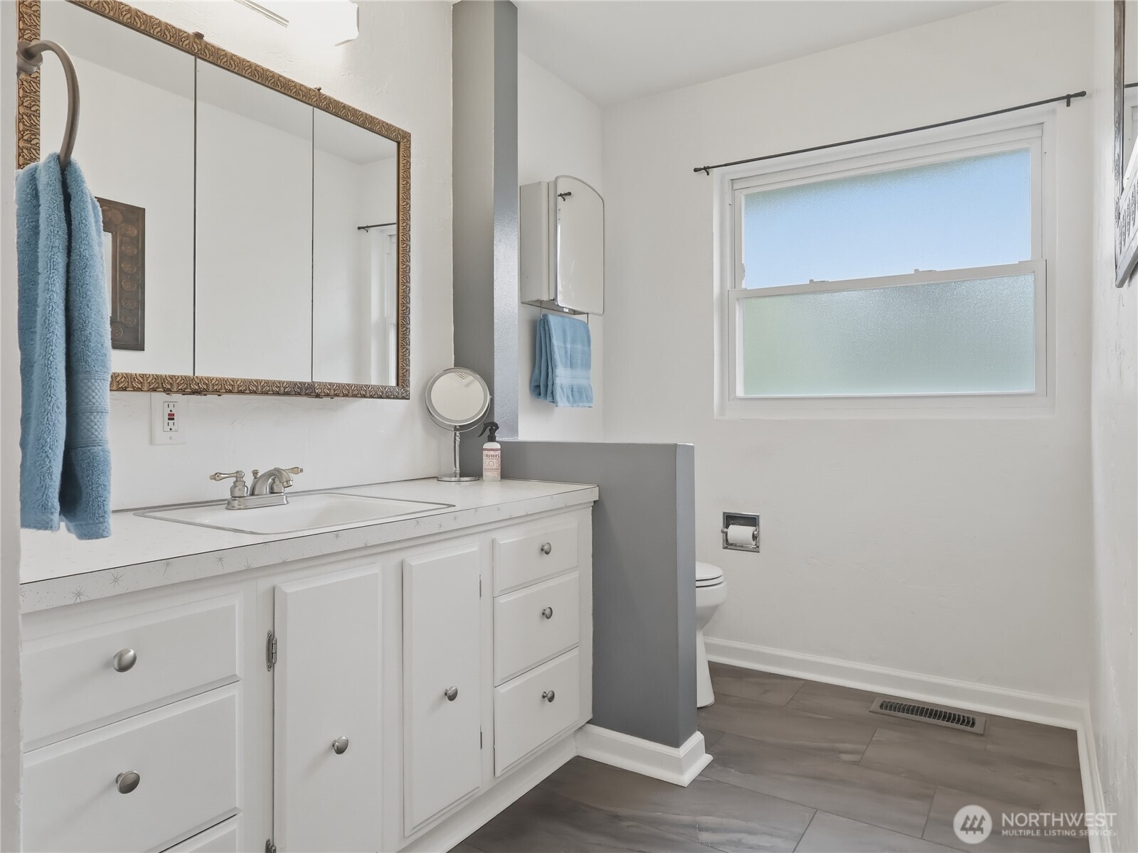 227 N Blakeley Street Montesano WA 98563