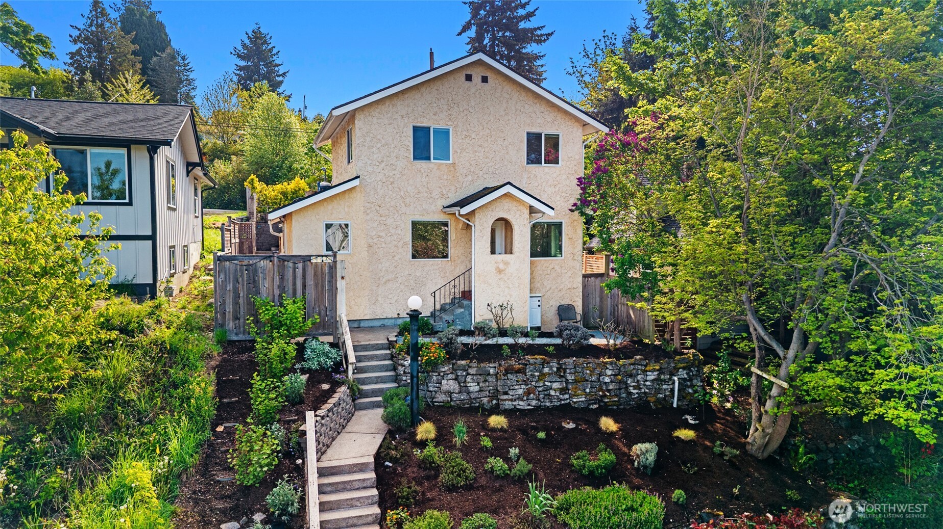 5620 38th Avenue SW Seattle WA 98126