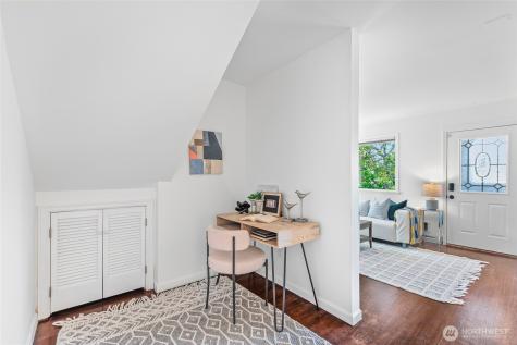 5620 38th Avenue SW Seattle WA 98126