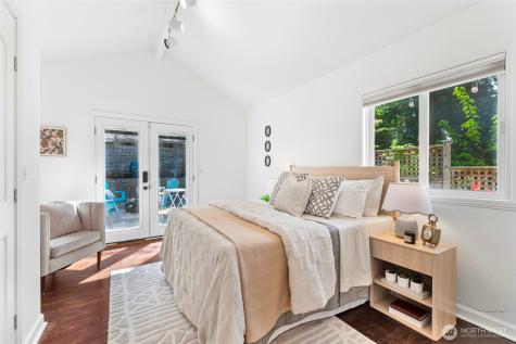 5620 38th Avenue SW Seattle WA 98126