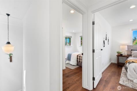 5620 38th Avenue SW Seattle WA 98126