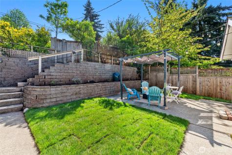 5620 38th Avenue SW Seattle WA 98126