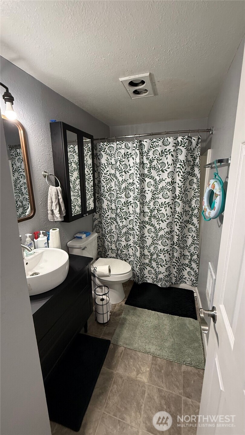17123 E 6th Avenue Court Spanaway WA 98387