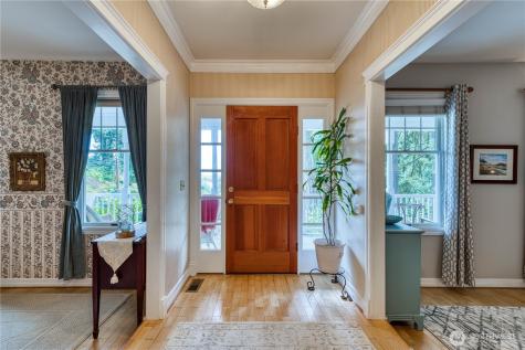 10295 NE West Kingston Road Kingston WA 98346