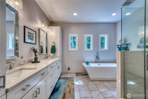 10295 NE West Kingston Road Kingston WA 98346