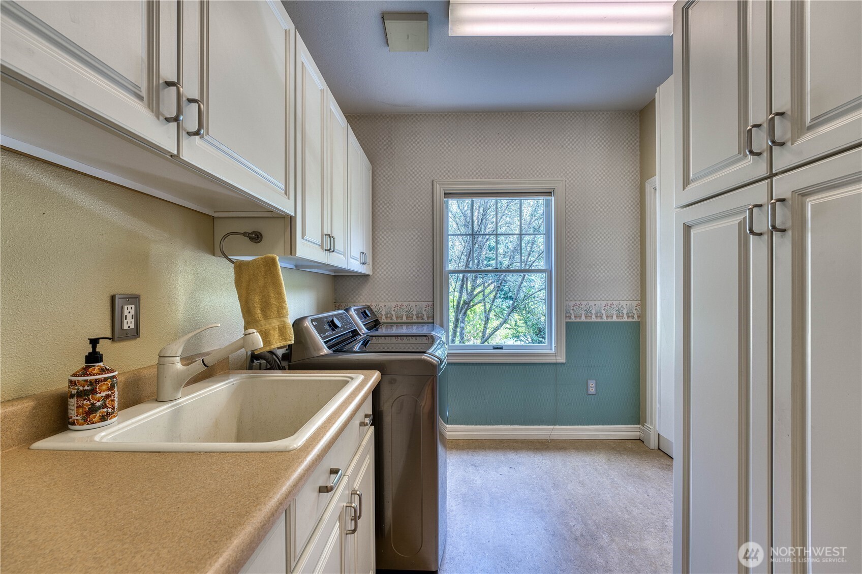 10295 NE West Kingston Road Kingston WA 98346