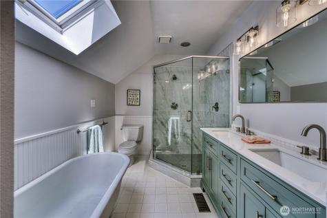10295 NE West Kingston Road Kingston WA 98346
