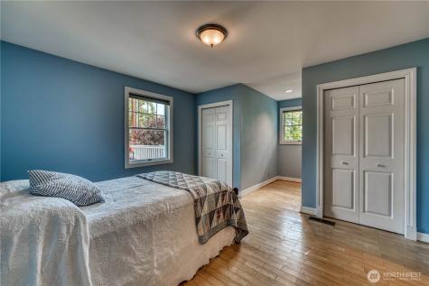10295 NE West Kingston Road Kingston WA 98346