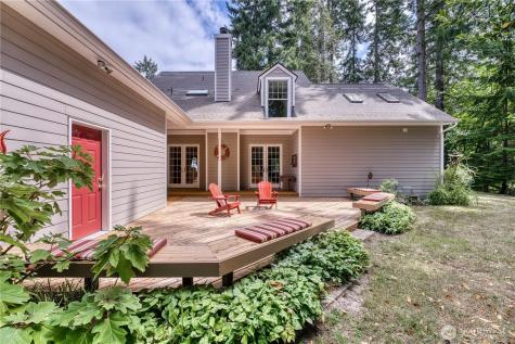 10295 NE West Kingston Road Kingston WA 98346