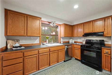 19809 97th Avenue S Renton WA 98055