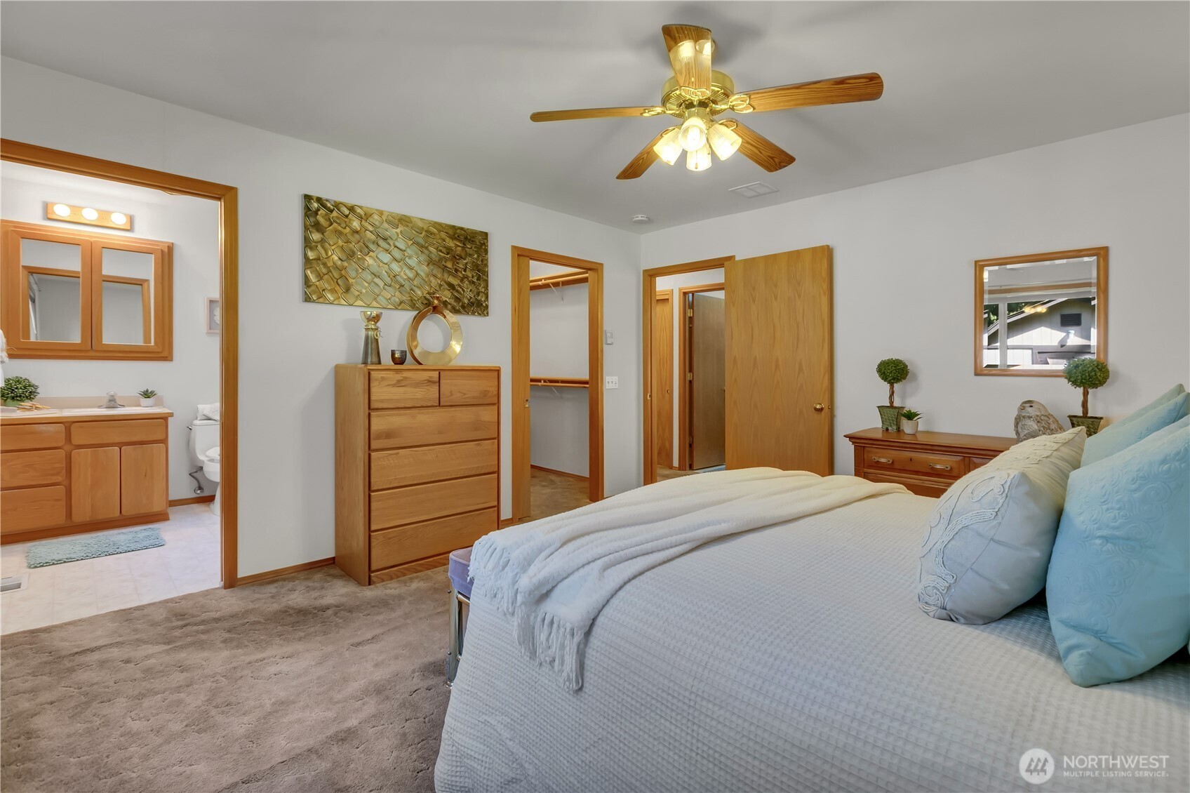 827 Illahee Drive Fox Island WA 98333