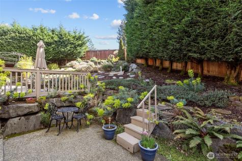 2414 Kennewick Place NE Renton WA 98056