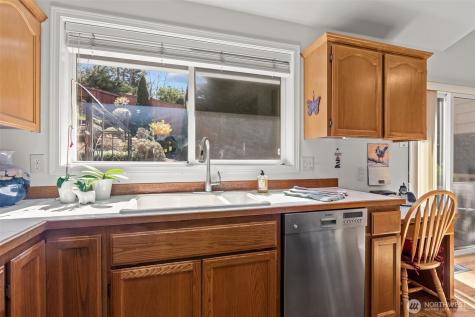 2414 Kennewick Place NE Renton WA 98056