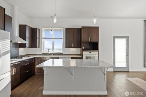 7458 NE Bouldercrest Road Moses Lake WA 98837