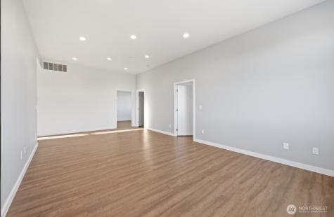 7458 NE Bouldercrest Road Moses Lake WA 98837