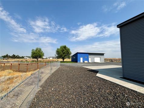 7458 NE Bouldercrest Road Moses Lake WA 98837