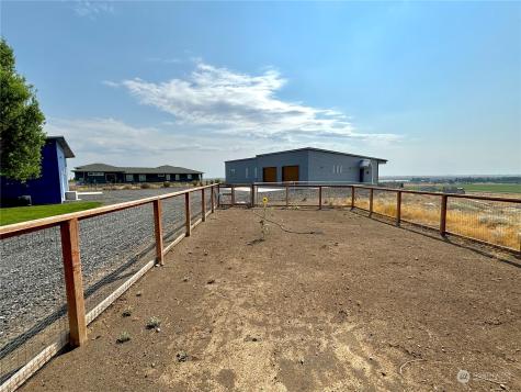 7458 NE Bouldercrest Road Moses Lake WA 98837