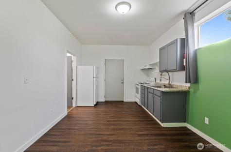 7458 NE Bouldercrest Road Moses Lake WA 98837