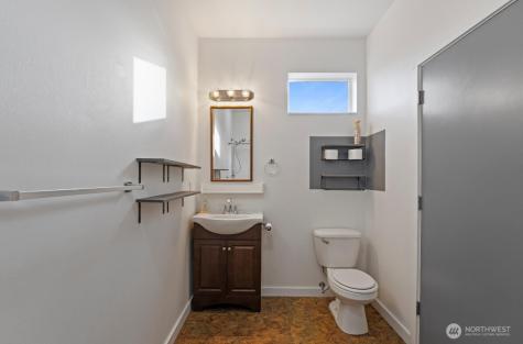 7458 NE Bouldercrest Road Moses Lake WA 98837