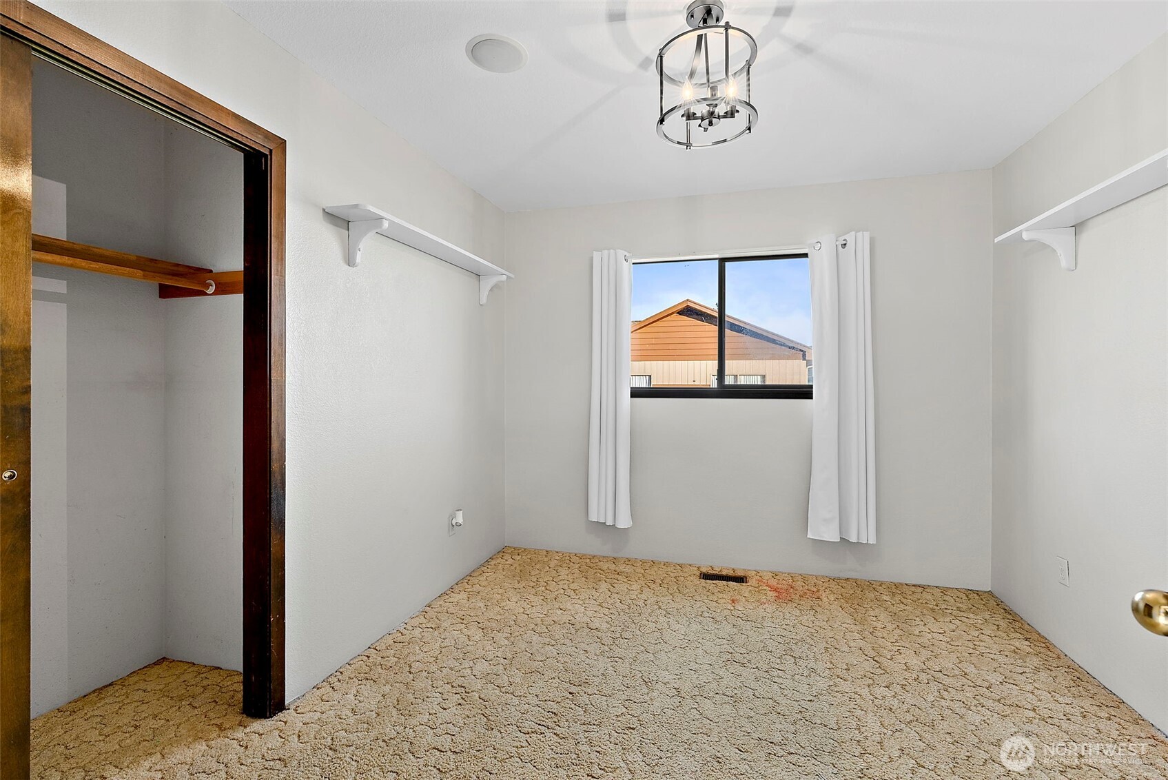 1655 Wheaton Street Raymond WA 98577