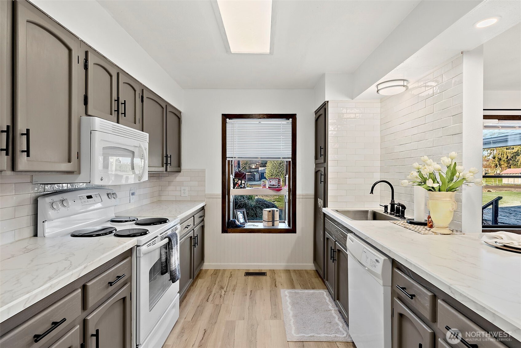 1655 Wheaton Street Raymond WA 98577