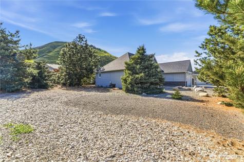 308 Kray Ike Court Wenatchee WA 98801