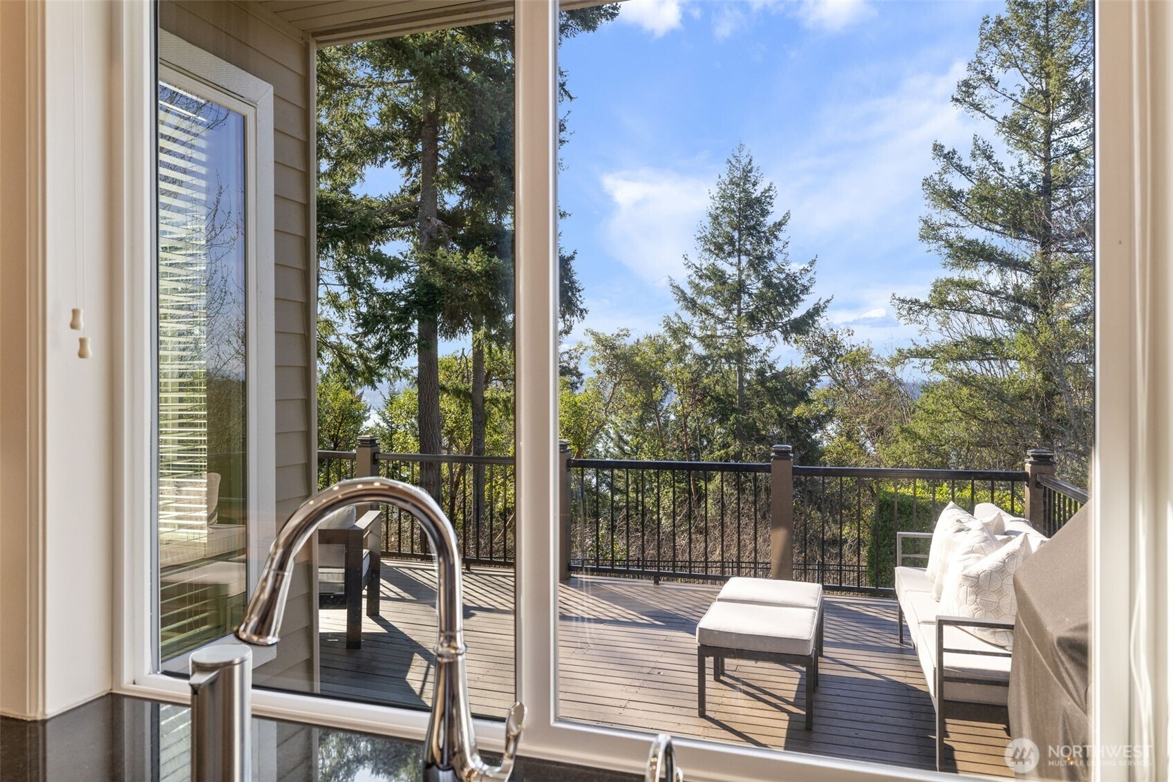1915 205th Place NE Sammamish WA 98074