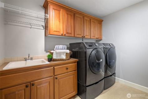 1915 205th Place NE Sammamish WA 98074