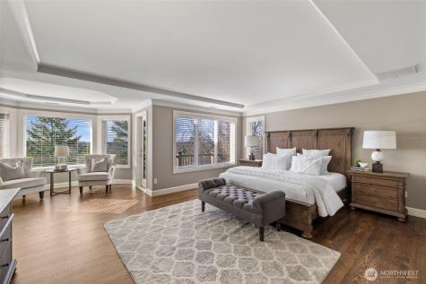 1915 205th Place NE Sammamish WA 98074