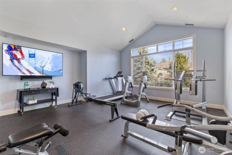 1915 205th Place NE Sammamish WA 98074