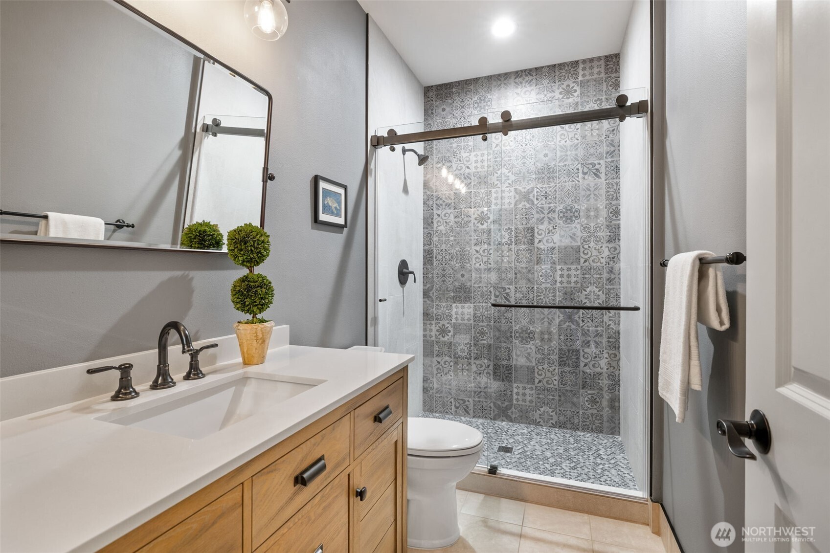 1915 205th Place NE Sammamish WA 98074