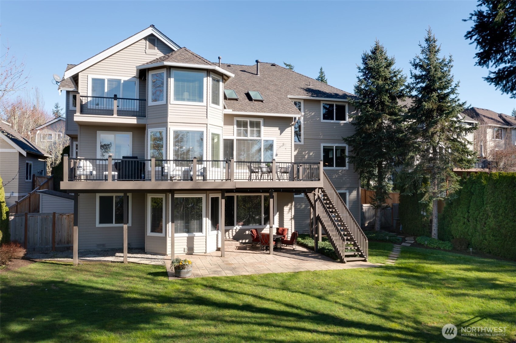 1915 205th Place NE Sammamish WA 98074