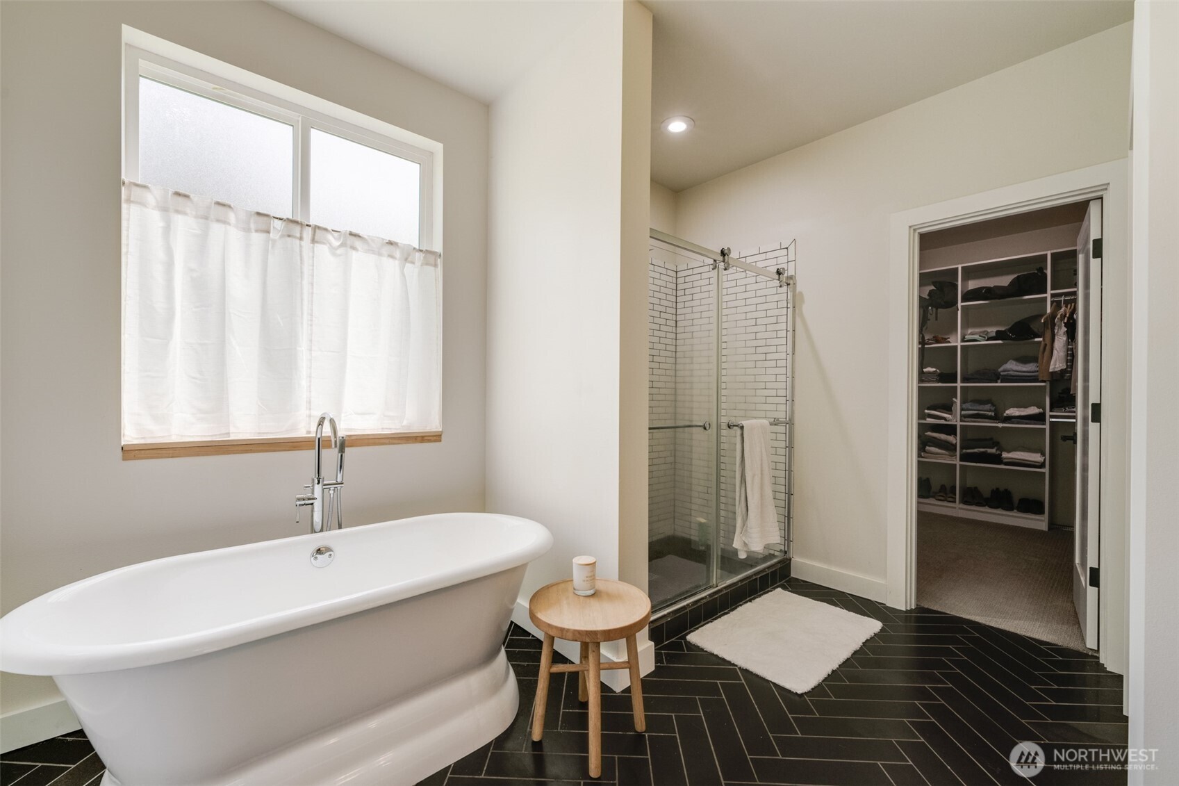 10915 60th Street NE Lake Stevens WA 98258