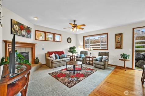 2724 74th Drive NE Marysville WA 98270