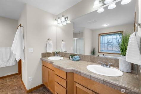 2724 74th Drive NE Marysville WA 98270