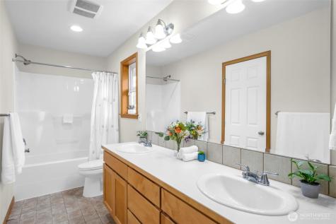 2724 74th Drive NE Marysville WA 98270