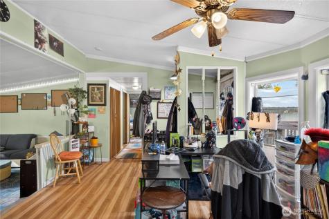 4514 Alamo Way Oak Harbor WA 98277