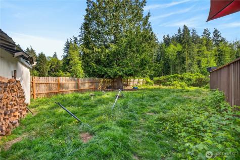 4514 Alamo Way Oak Harbor WA 98277