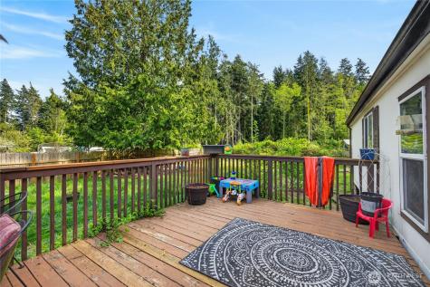 4514 Alamo Way Oak Harbor WA 98277