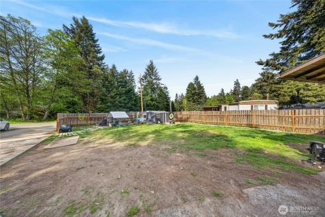 4514 Alamo Way Oak Harbor WA 98277