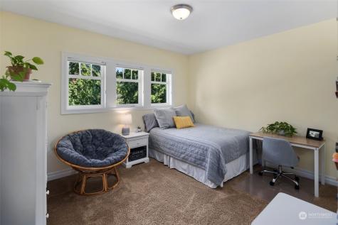 6504 44th Avenue NE Olympia WA 98516